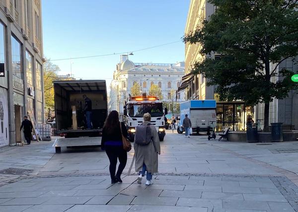 Logistics activities on a pedestrian street 