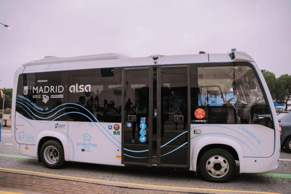 Spain's first autonomous urban bus debuts