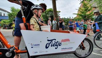 Locals get the chance to test out cargo bikes at a street festival hosted as part of the CIVITAS ULaaDS project in Bremen