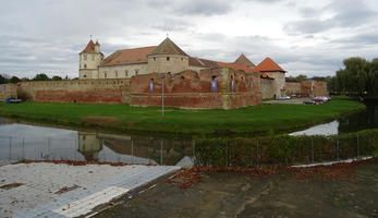 CETATEA FĂGĂRAŞULUI